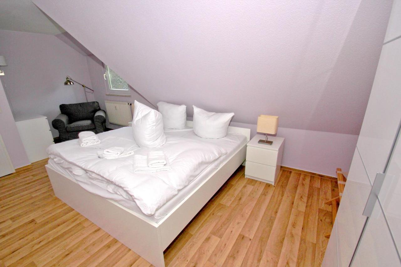 Strandnah Mit Balkon, Gratis Nutzung Vom Ahoi Erlebnisbad Und Sauna In Sellin - Strandhaus Moenchgut Fewo21 Lobbe Bagian luar foto