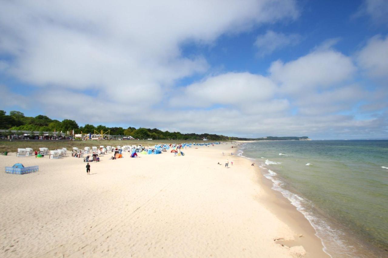Strandnah Mit Balkon, Gratis Nutzung Vom Ahoi Erlebnisbad Und Sauna In Sellin - Strandhaus Moenchgut Fewo21 Lobbe Bagian luar foto